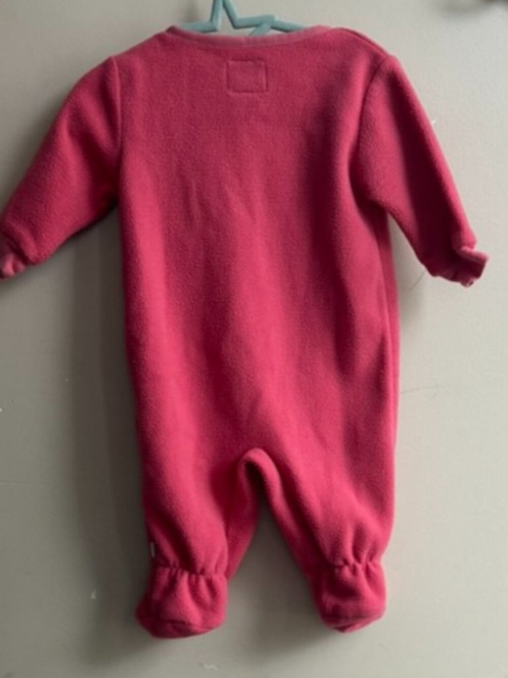 🩷🐿️ Roots Vintage Fleece Snap Romper – Pink – Size S (0-3M) 🐿️🩷 - Picture 2 of 3